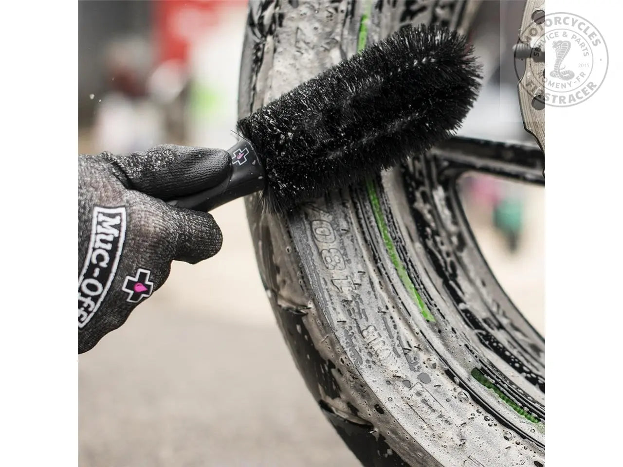 Brosse goupillon MUC-OFF FREIN ET ROUES Firstracer