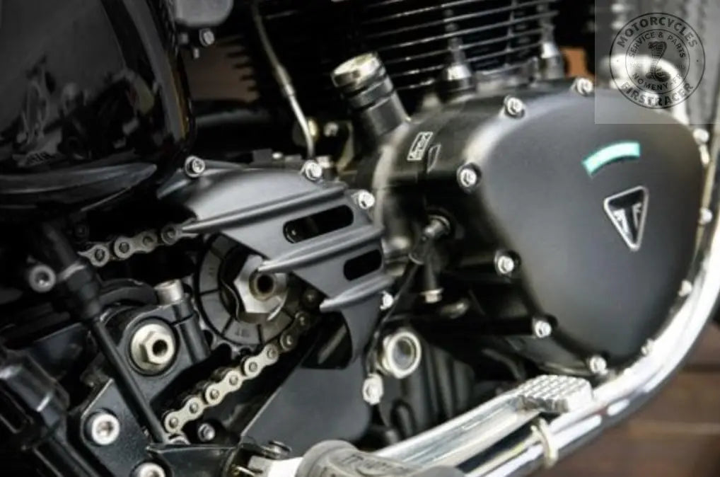 Cache Pignon Nervuré en Aluminium - Triumph Twins 2001-2016 Firstracer