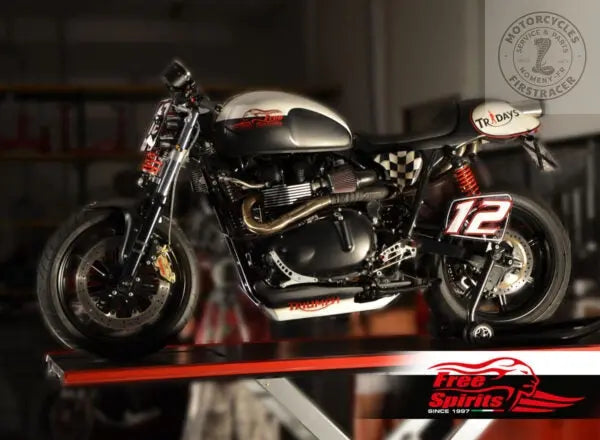 KIT FRENAGE AVANT 4 PISTONS POUR TRIUMPH BONNEVILLE/SE Firstracer