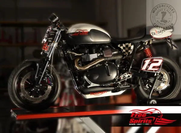 KIT FRENAGE AVANT 4 PISTONS POUR TRIUMPH BONNEVILLE/SE Firstracer