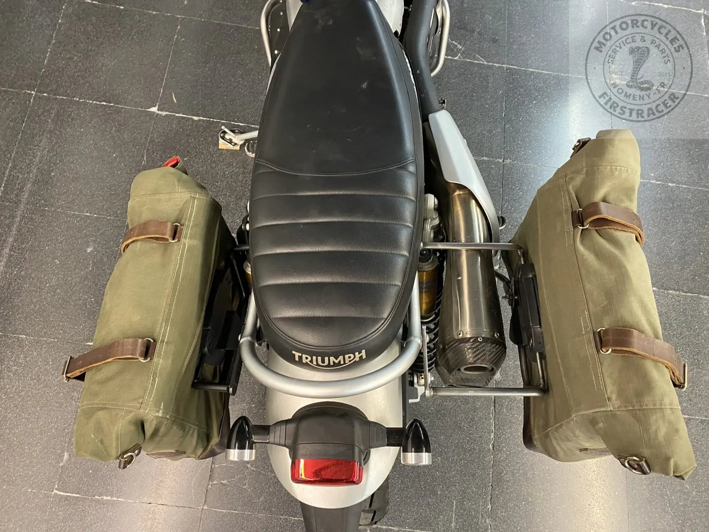 Kit Supports de Sacoches Poderosa – Triumph Scrambler 1200 Firstracer