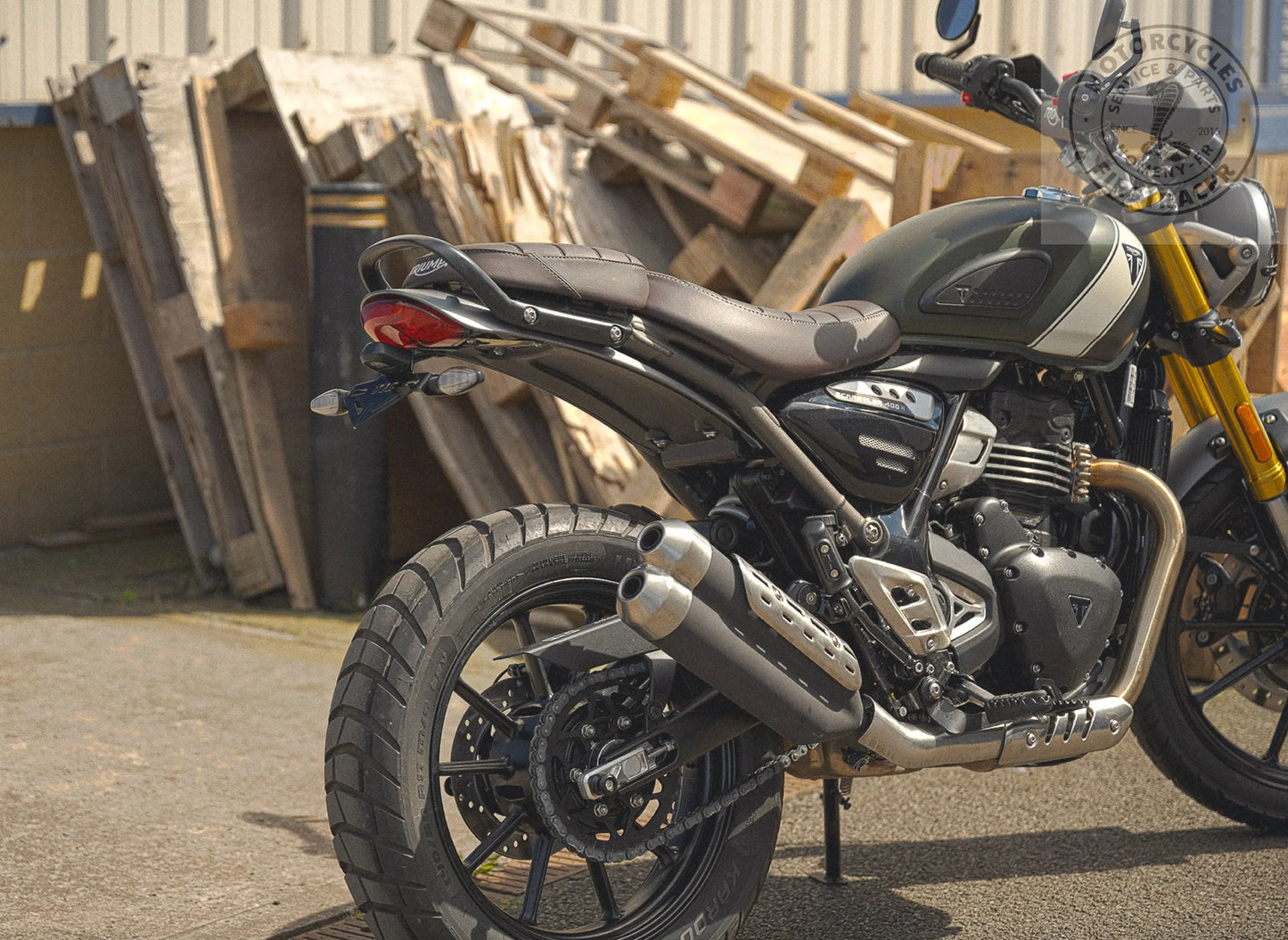 Kit de Relocalisation de Plaque d'Immatriculation – Triumph Speed 400 / Scrambler 400 X Firstracer