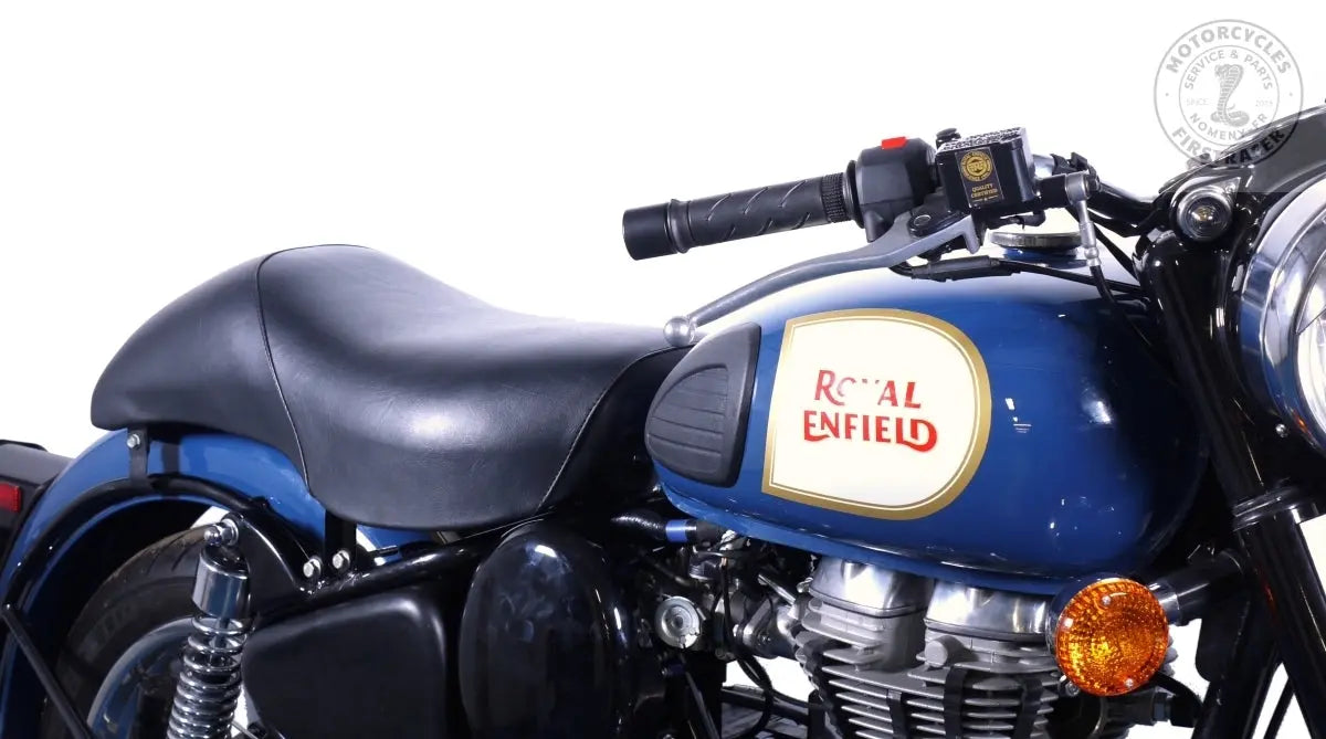 Selle style Clubman avec fixations Royal Enfield Classic 500 Firstracer