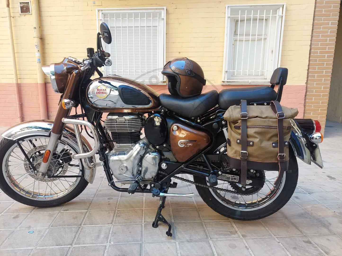 Support de sacoche Royal Enfield Classic 350 – Noir satiné Firstracer