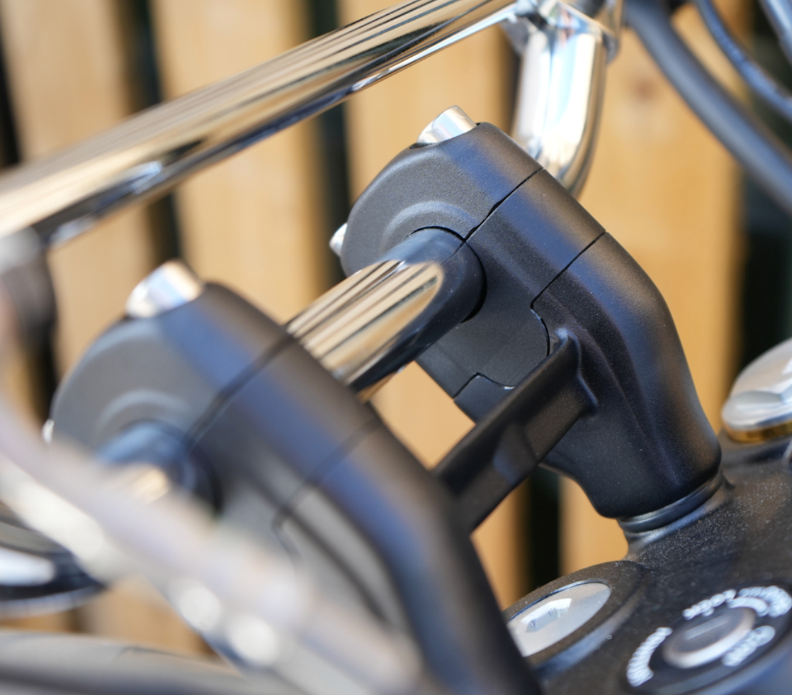 JEU DE RÉHAUSSES DE GUIDON 20 mm NOIRES – BEAR 650