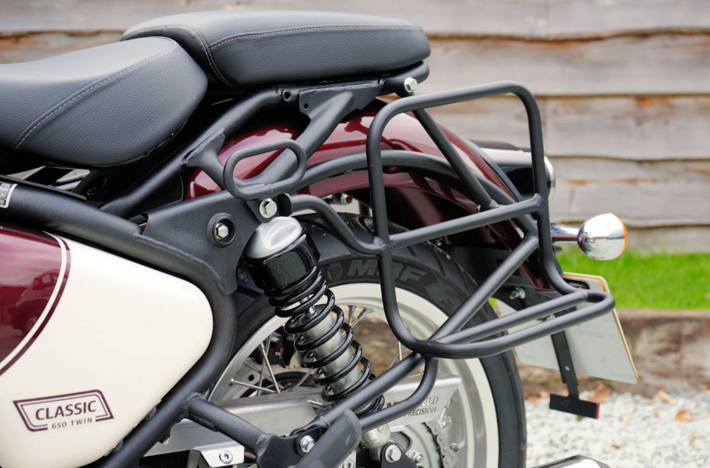 ENSEMBLE DE SUPPORTS DE SACOCHES – 650 CLASSIC