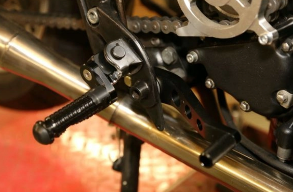 Levier de frein CNC noir – Triumph Bonneville / SE / T100 (jusqu’à 2015) Firstracer