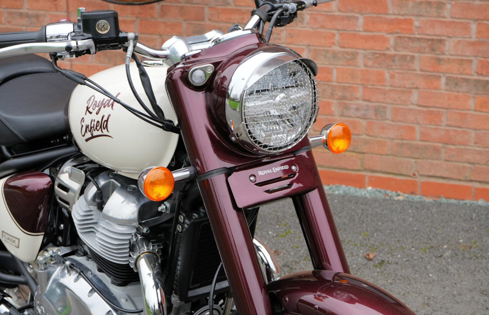 Grille de phare inox – Royal Enfield Classic 650 Firstracer