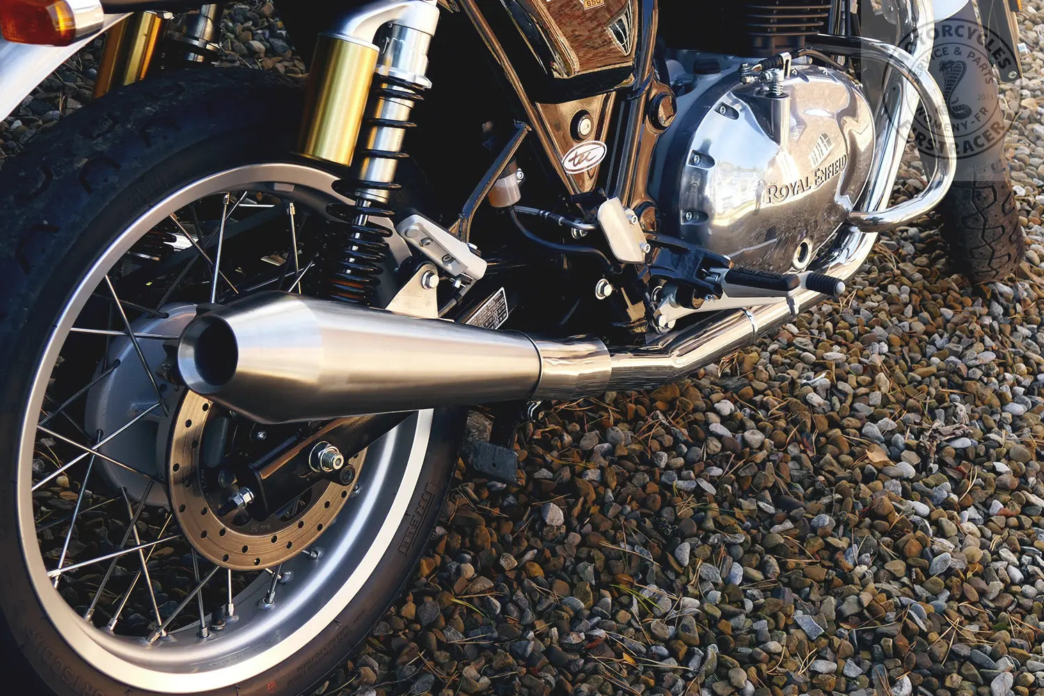 Couvre jonction de silencieux pour 650 Interceptor et 650 Continental GT Firstracer