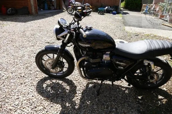 Ligne d’échappement Rebel 2 en 1 T120 / T100 / Street Twin / Street Cup Firstracer