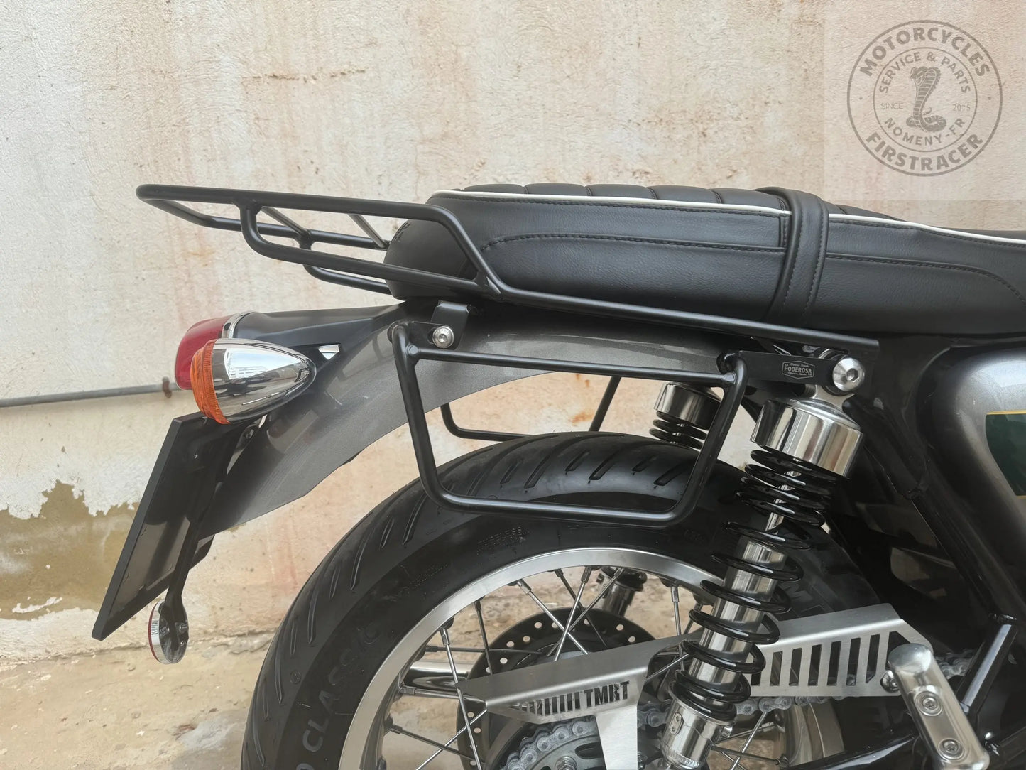 Porte-bagage noir satiné Poderosa – Triumph Bonneville / T100 / T120 Firstracer
