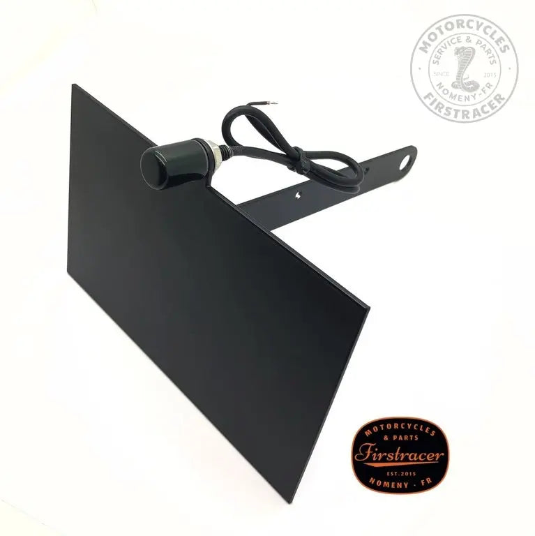 Porte plaque latéral + éclairage de plaque Triumph Firstracer