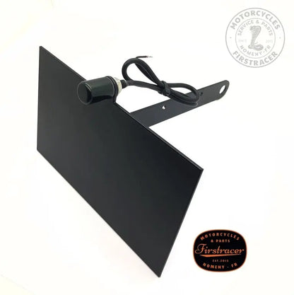 Porte plaque latéral + éclairage de plaque Triumph Firstracer