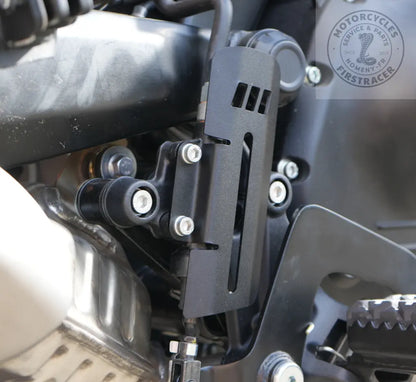 Protection de talon / maître-cylindre – Inox noir – Enfield Precision – Himalayan 450 Firstracer