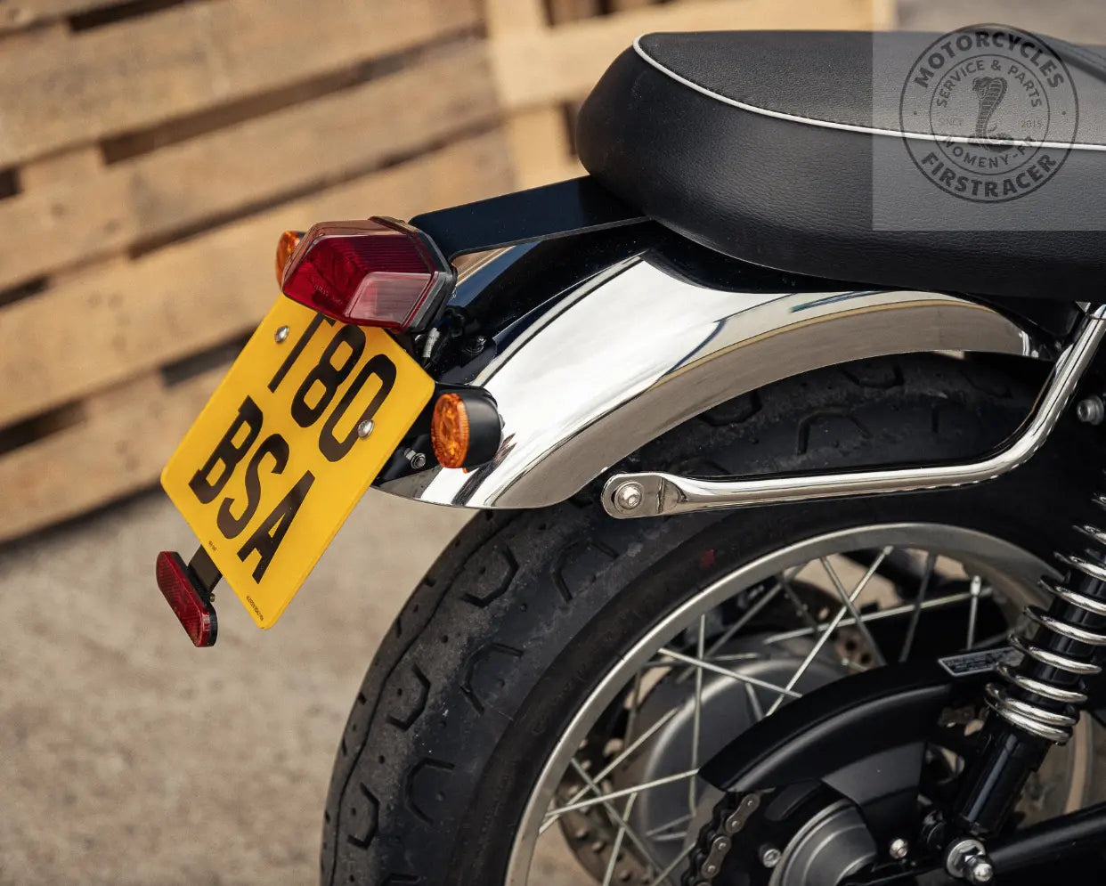 Support de plaque et feu arrière BSA GOLDSTAR 650 Firstracer