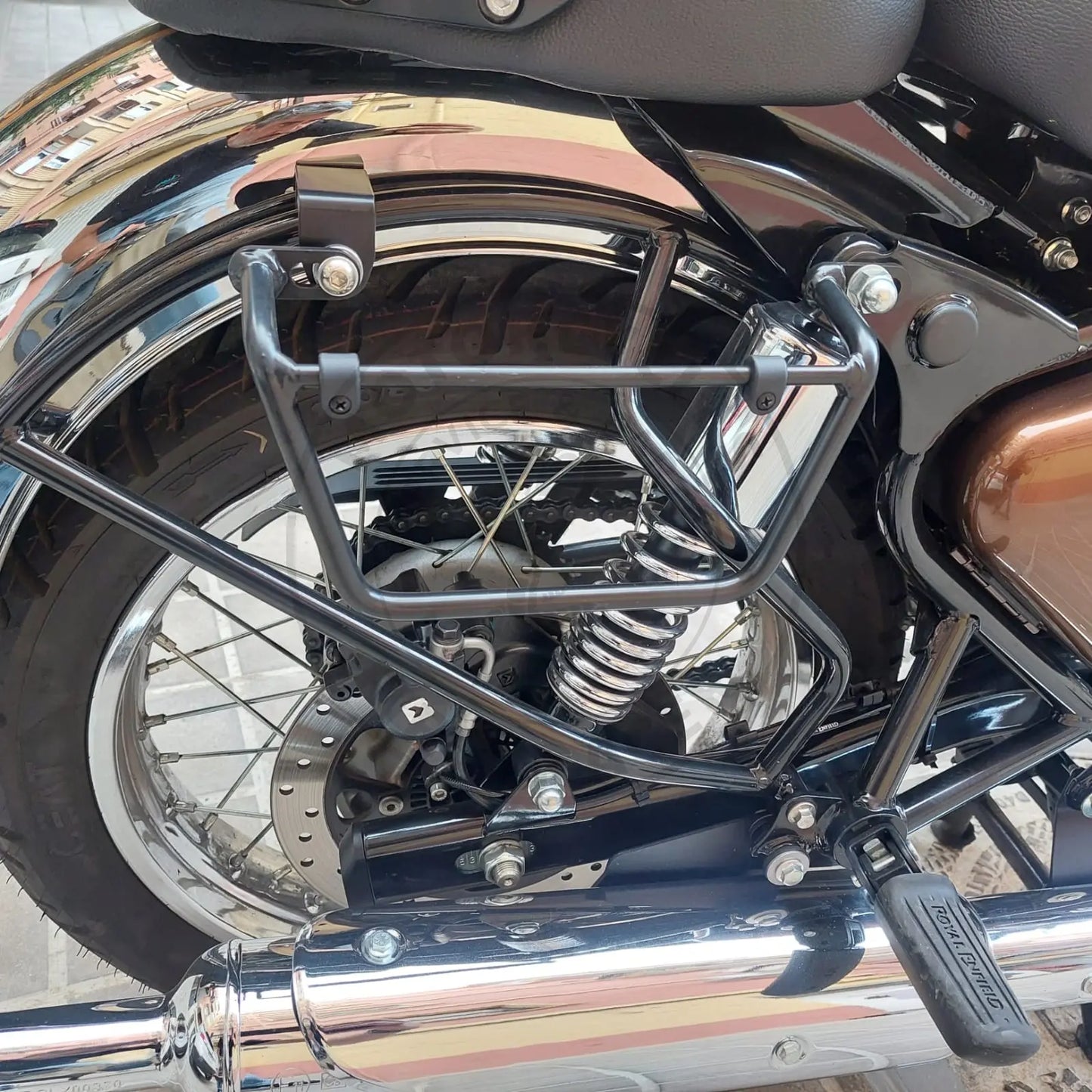 Support de sacoche Royal Enfield Classic 500 – Noir satiné Firstracer