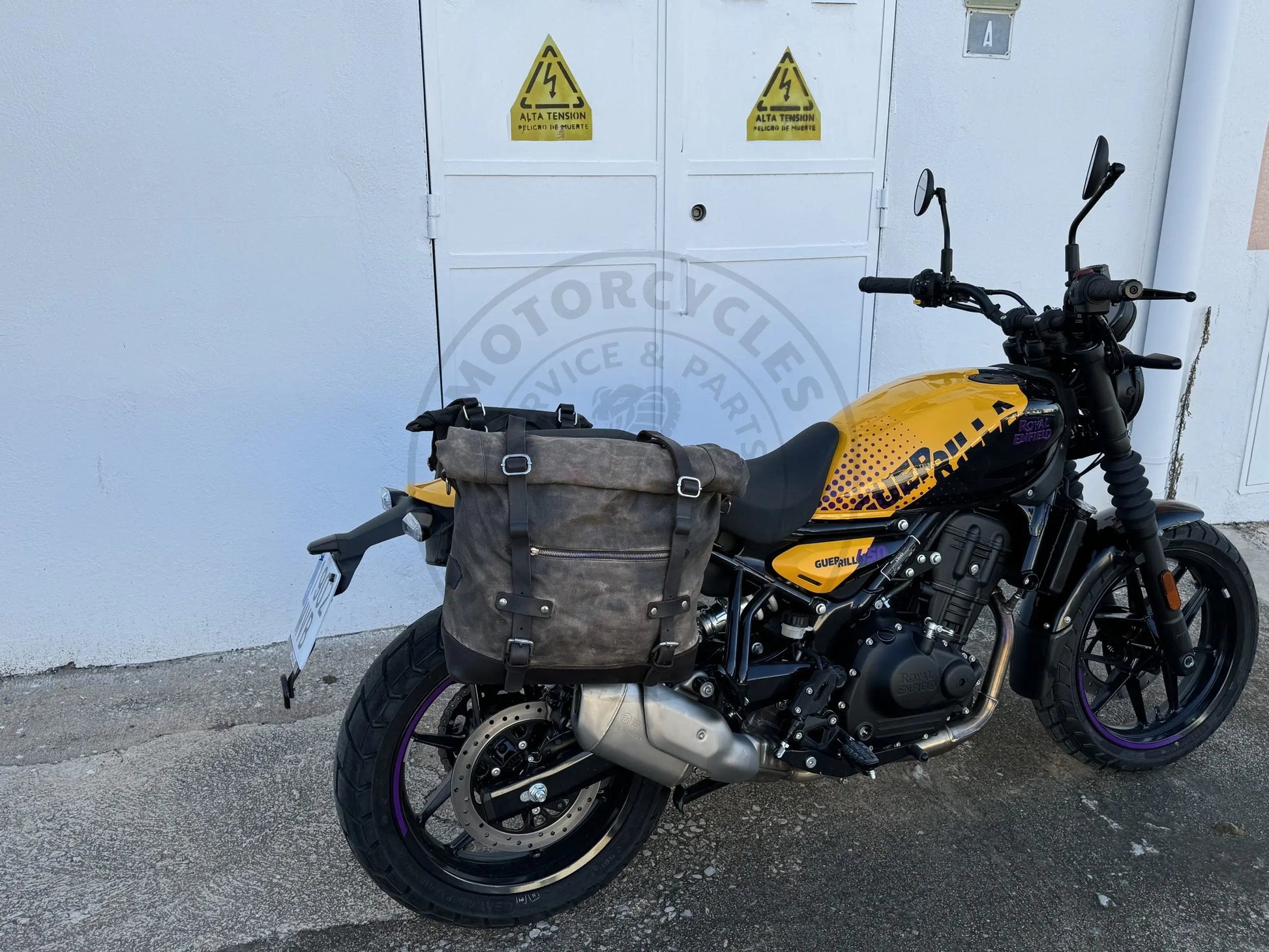 Support de sacoche Royal Enfield Guerrilla 450 – Noir satiné Firstracer