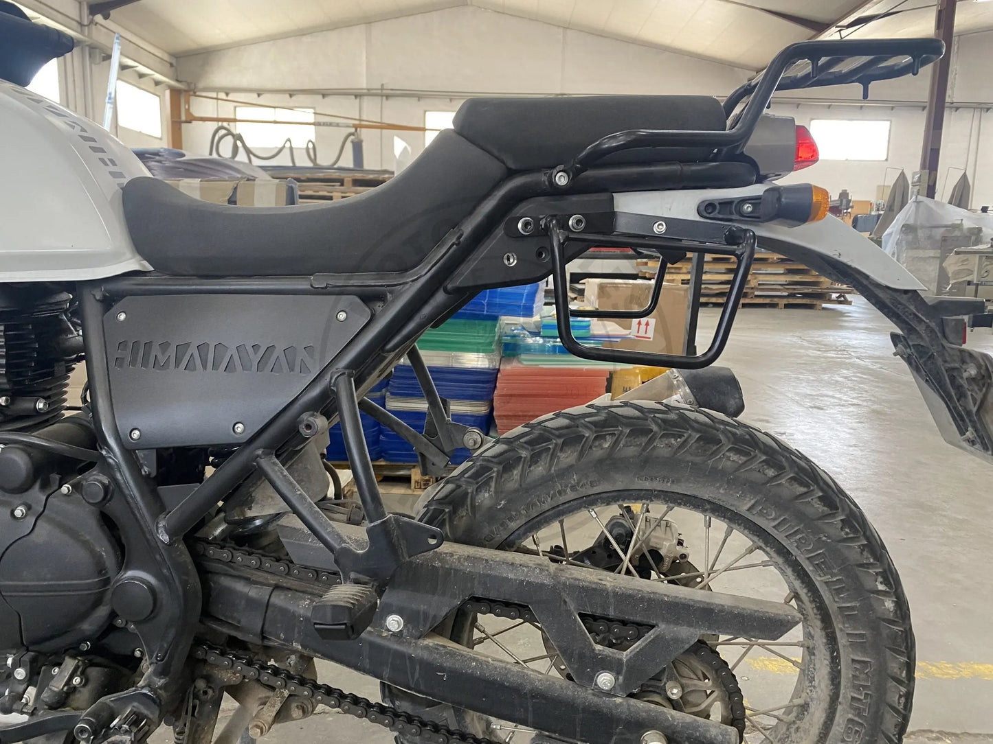 Support de sacoche Royal Enfield Himalayan – Noir satiné Firstracer