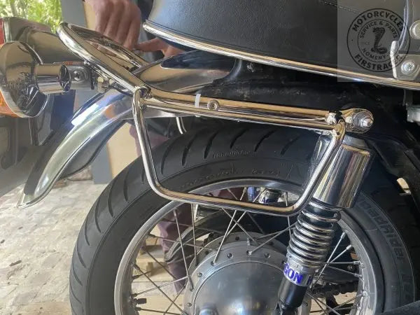 Support de sacoche (deux côtés) Honda CB350 / 550/750 Chrome Firstracer