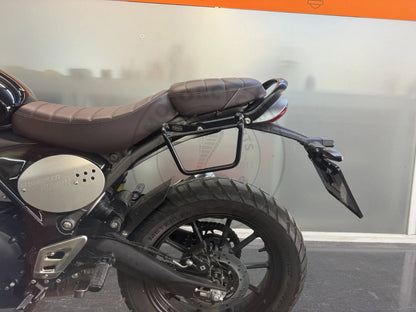 Support de sacoches Satin Black Poderosa – Triumph Scrambler 400X / Speed 400 (gauche + droite) Firstracer