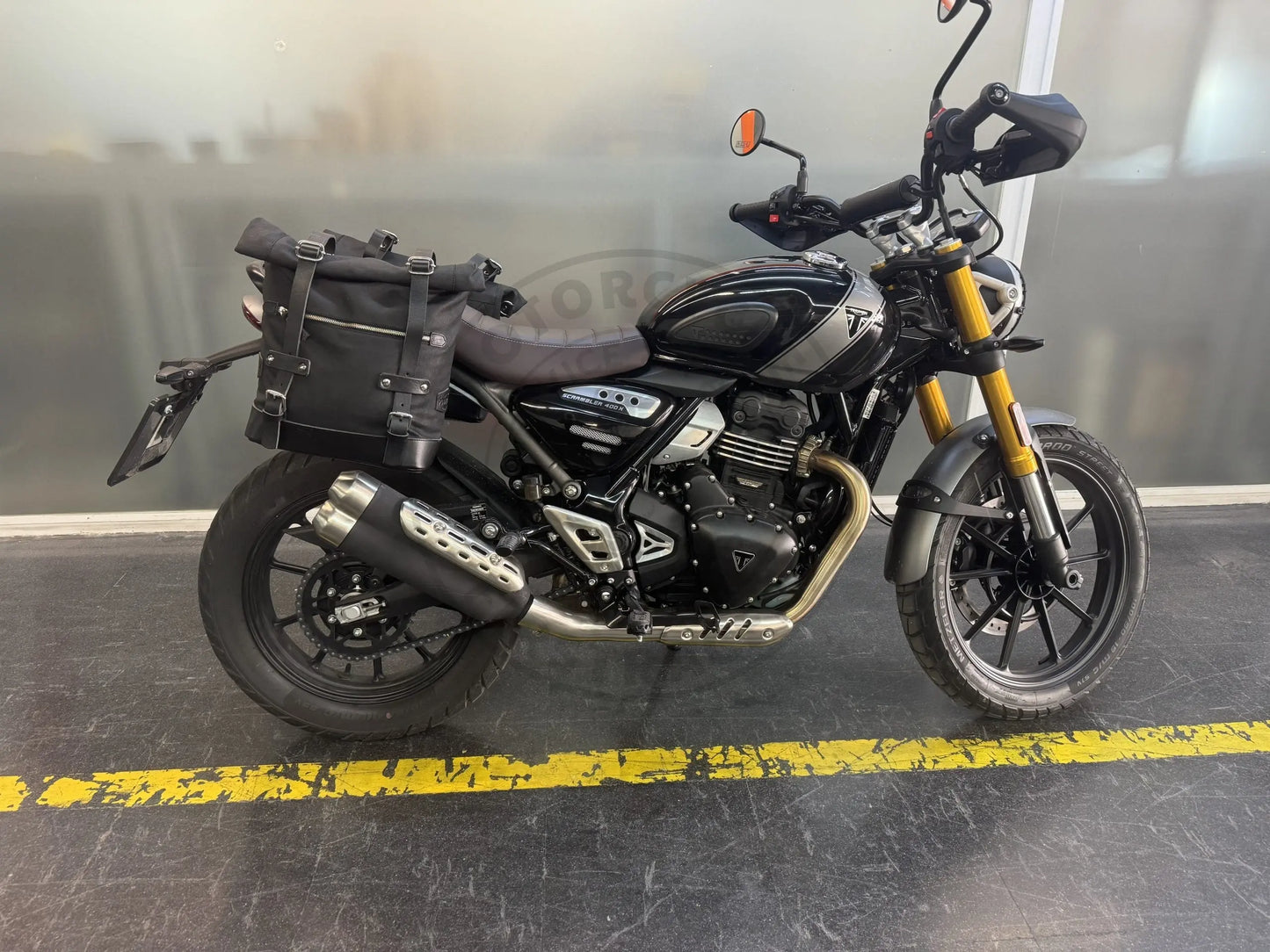 Support de sacoches Satin Black Poderosa – Triumph Scrambler 400X / Speed 400 (gauche + droite) Firstracer