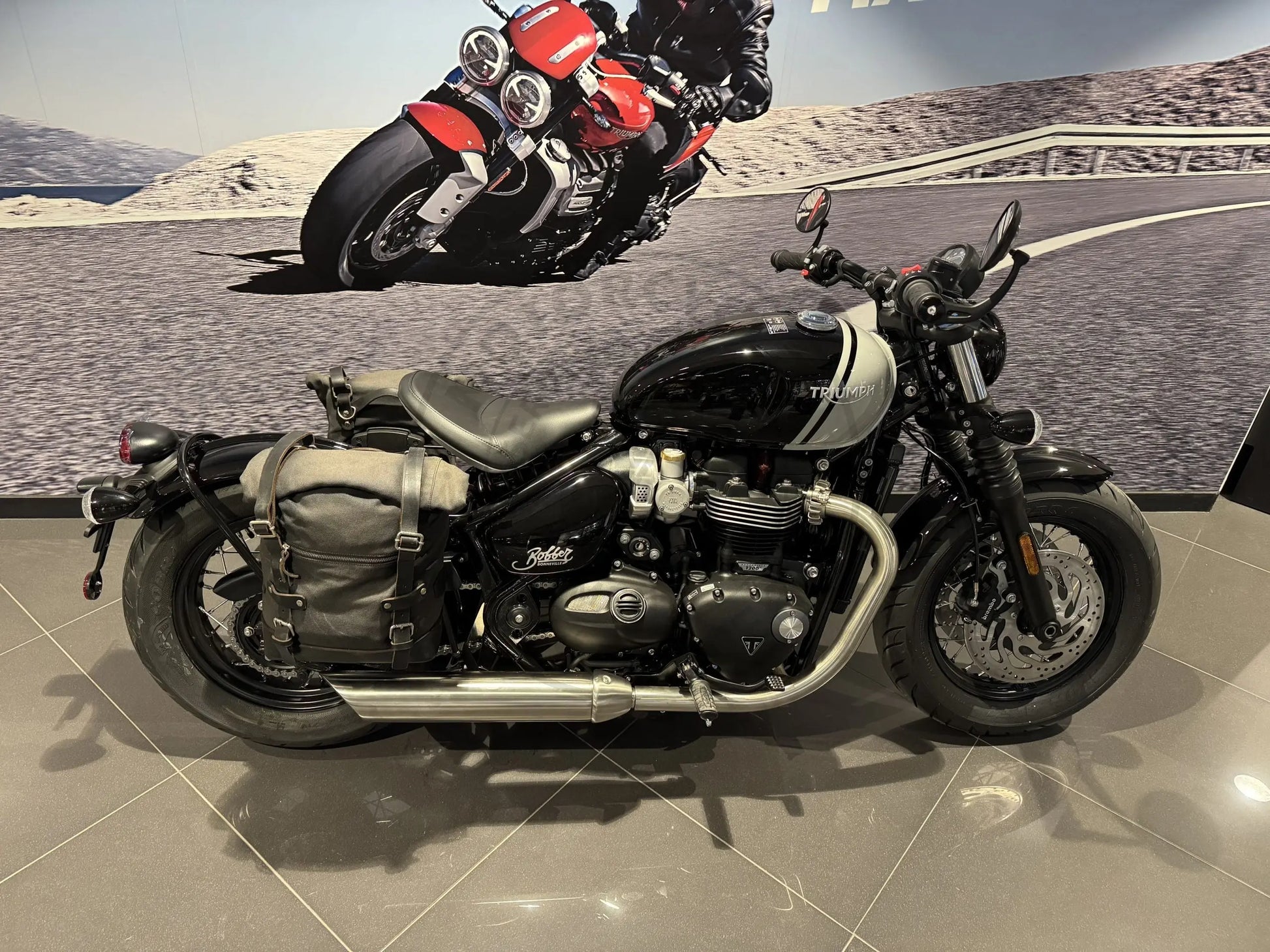 Supports de sacoches noir satiné Poderosa – Triumph Bobber (gauche + droite) Firstracer