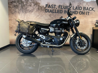 Supports de sacoches noir satiné Poderosa – Triumph Speed Twin 1200 / Thruxton 1200 (gauche + droite) Firstracer