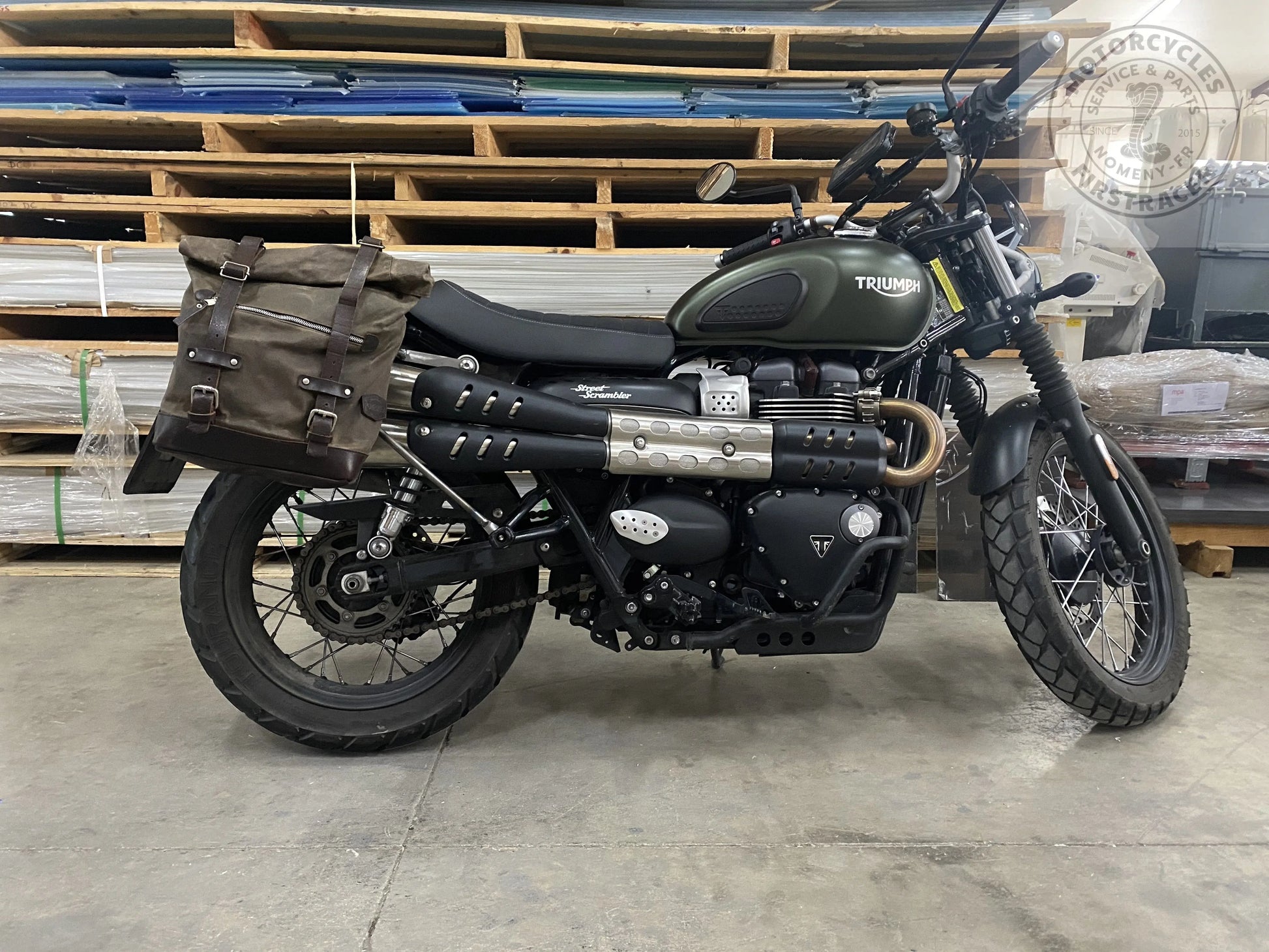 Supports de sacoches noir satiné Poderosa – Triumph Street Scrambler 900 / Scrambler 900 (gauche + droite) Firstracer