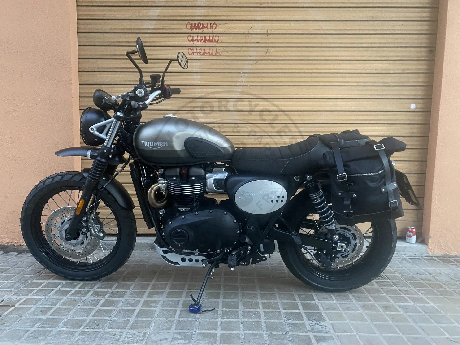 Supports de sacoches noir satiné Poderosa – Triumph Street Scrambler 900 / Scrambler 900 (gauche + droite) Firstracer